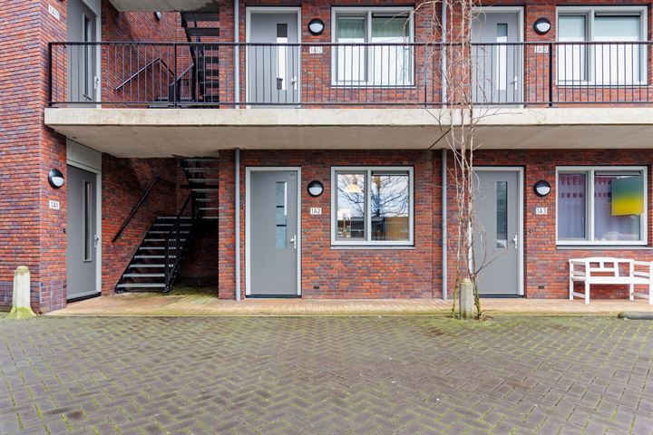 Bekijk foto 2 van Grootscheepmakersstraat 1-A2