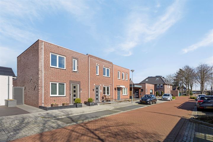 Bekijk foto 28 van Meester Thijssenstraat 7-A