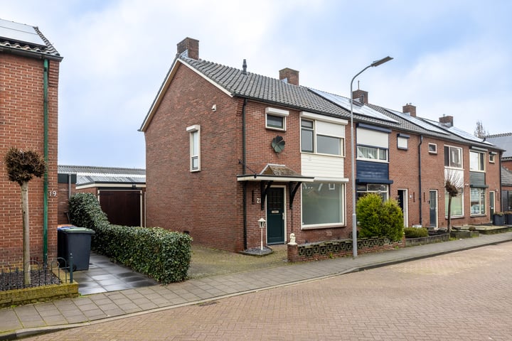 Bekijk foto 1 van Korenstraat 21