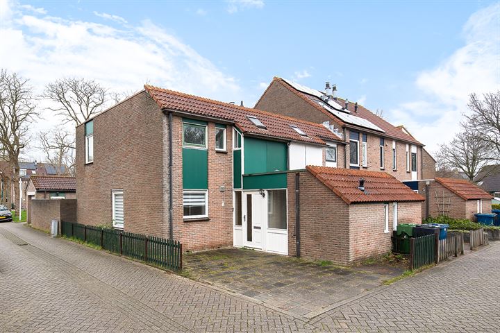 Bekijk foto 1 van Schoffelstraat 27