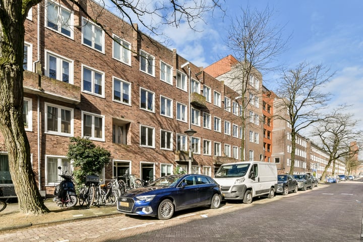 Bekijk foto 3 van Van Spilbergenstraat 83-1