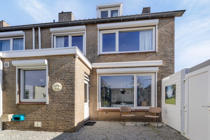 View photo 19 of Van der Glasstraat 5