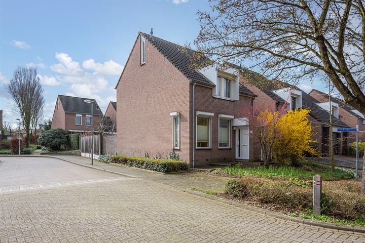 Bekijk foto 18 van Hendrik van Veldekestraat 88