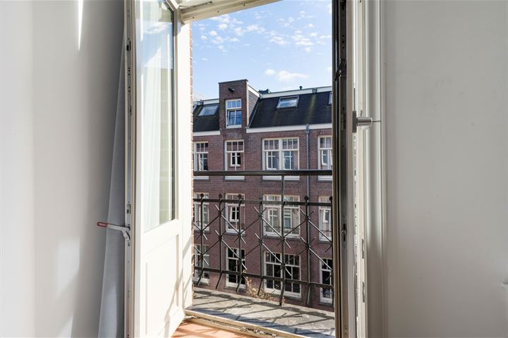 Bekijk foto 5 van Jan Bernardusstraat 21-3L