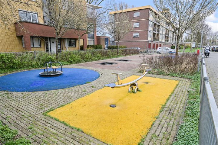 Bekijk foto 27 van Hoefbladstraat 18