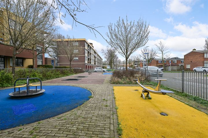 Bekijk foto 28 van Hoefbladstraat 18