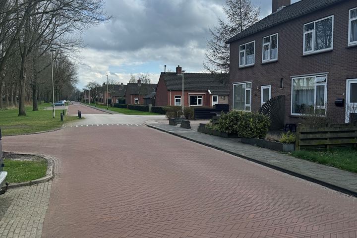 Bekijk foto 2 van Esdoornstraat 32