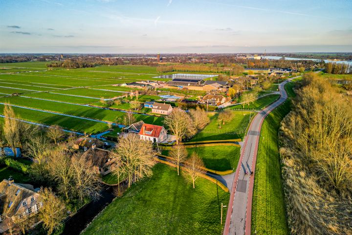 Bekijk foto 32 van Lekdijk-West 53