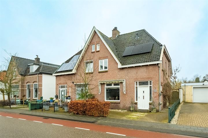 Bekijk foto 25 van Leeuwenstraat 18