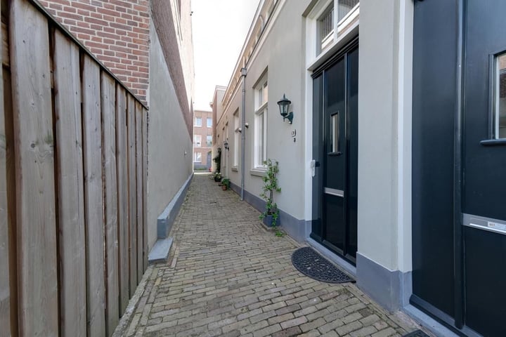 Bekijk foto 28 van Karel van Gelderstraat 30