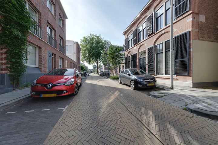 Bekijk foto 31 van Karel van Gelderstraat 30