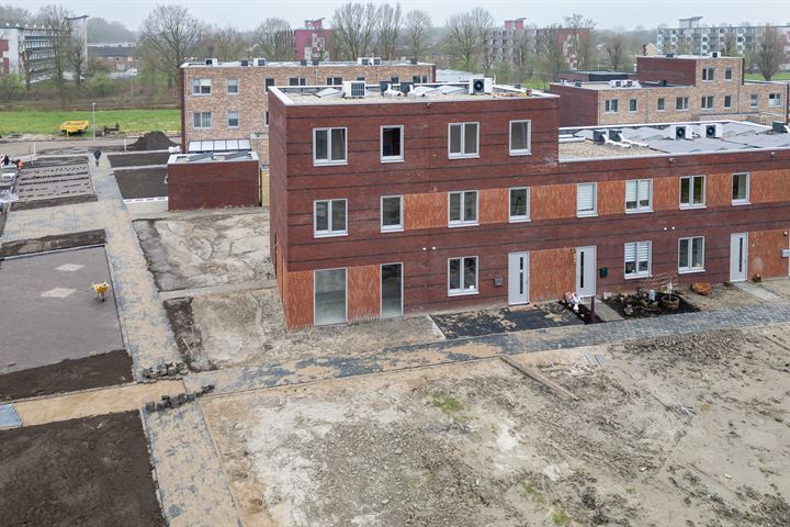 Bekijk foto 3 van Jelte Dijkstrastraat 4