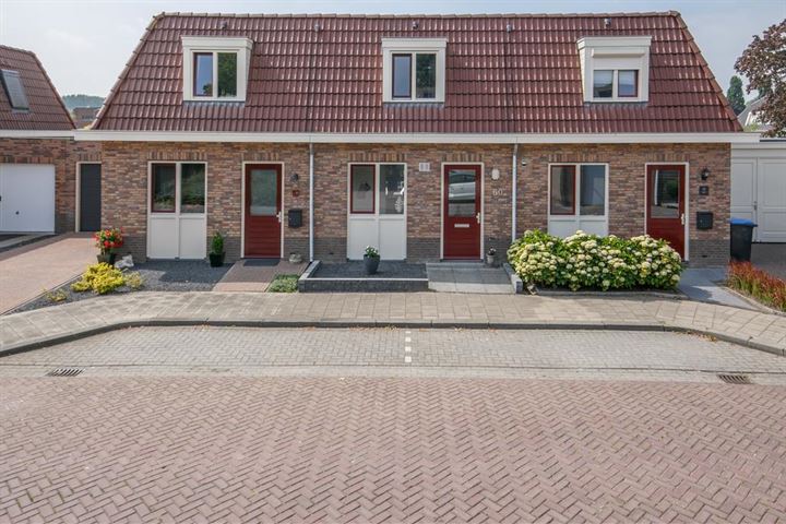 View photo 27 of Tulpstraat 60