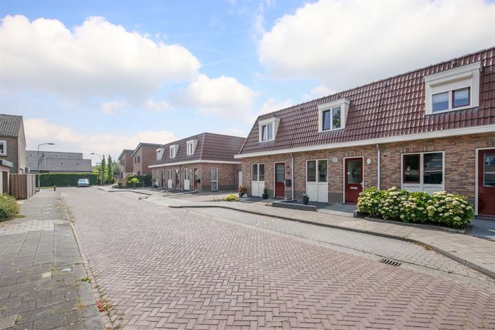 View photo 31 of Tulpstraat 60