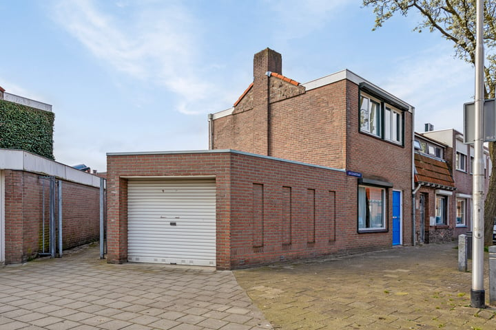 View photo 33 of Jan Scharpstraat 35