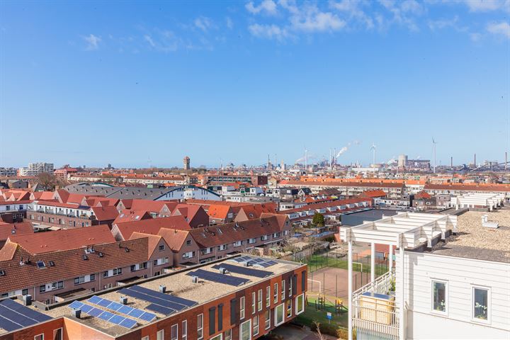 Bekijk foto 41 van Pruimenboomplein 103