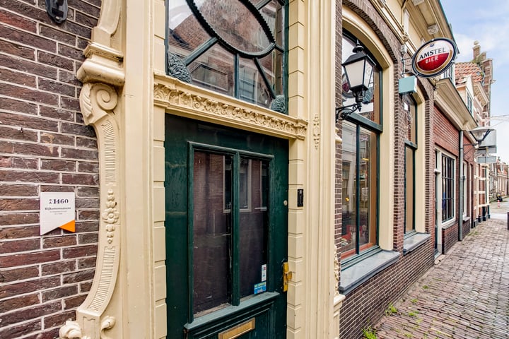 View photo 2 of Westerstraat 28