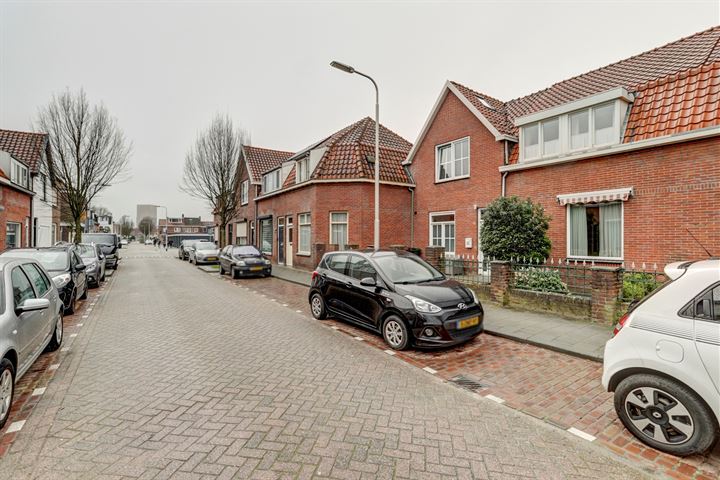 Bekijk foto 36 van Borneostraat 21