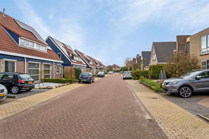 Bekijk foto 52 van D. Huijser van Reenenstraat 14