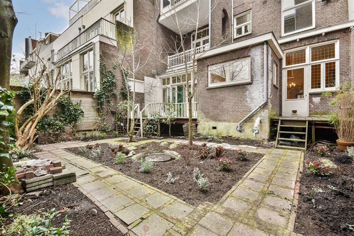 Bekijk foto 4 van Jacob Obrechtstraat 72-HS