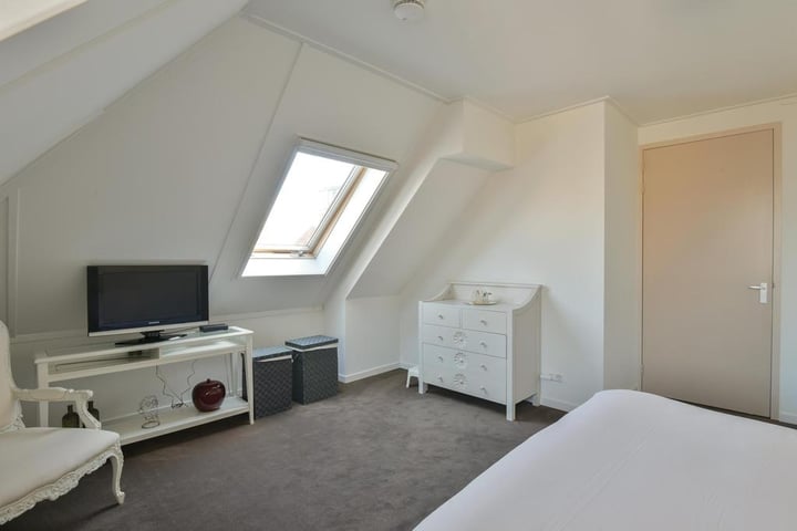 View photo 13 of Landstraat 225