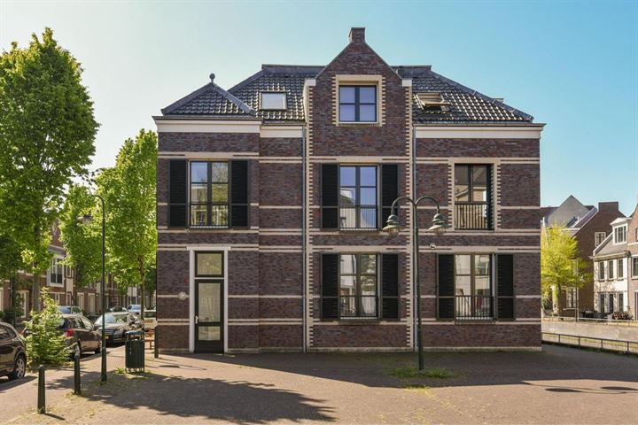 View photo 22 of Landstraat 225