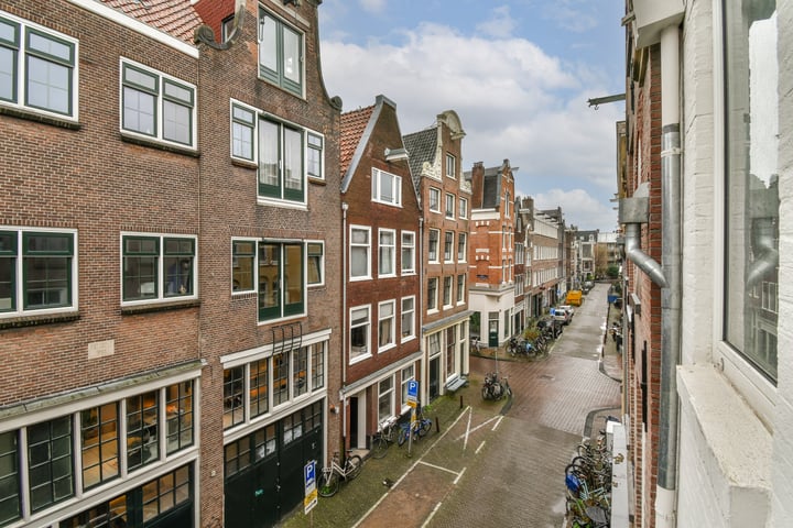 View photo 9 of Oude Looiersstraat 38-2