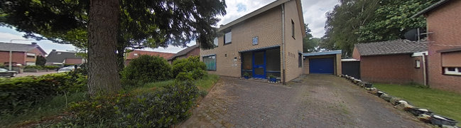 Bekijk 360° foto van Voortuin van Diergaarderstraat West 15