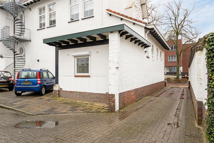 Bekijk foto 34 van Haghenstraat 13-A