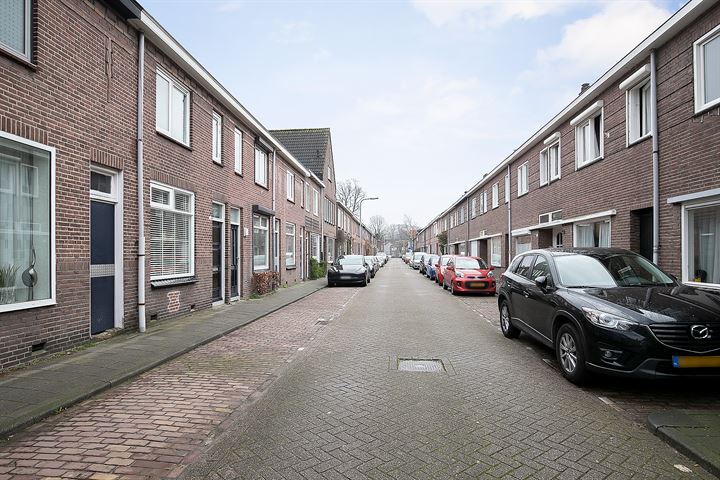 Bekijk foto 37 van Olmenstraat 39