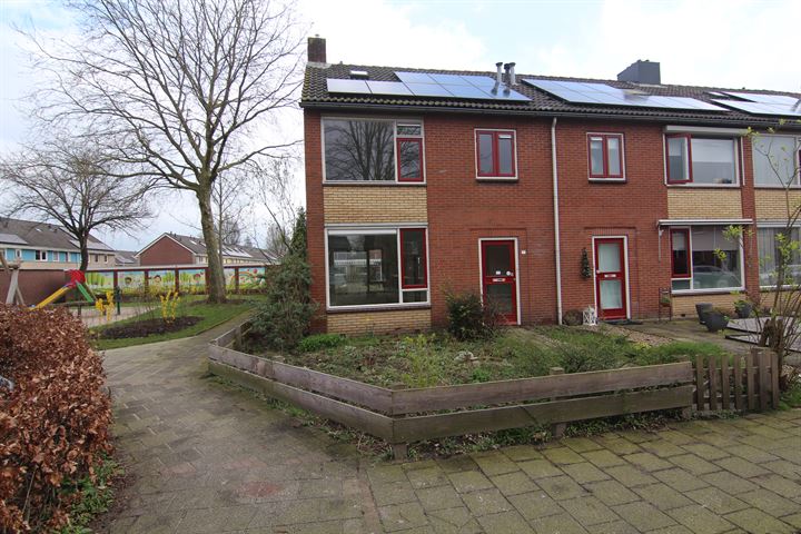 Bekijk foto 3 van Esdoornstraat 17