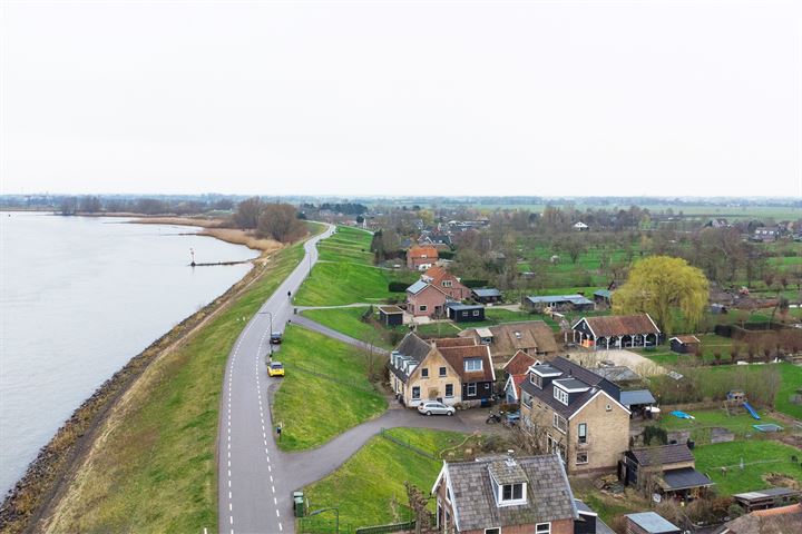 Bekijk foto 39 van Lekdijk-West 49