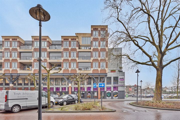 Bekijk foto 4 van Burgemeester Buskensstraat 85