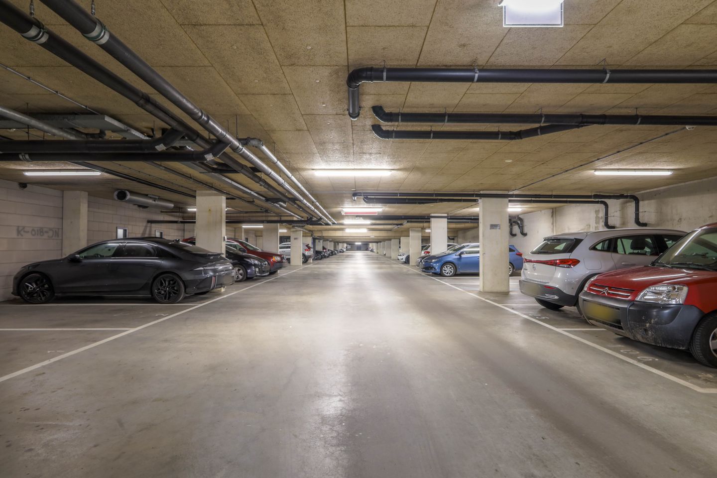 Photo 4 of Johan van der Keukenstraat 104