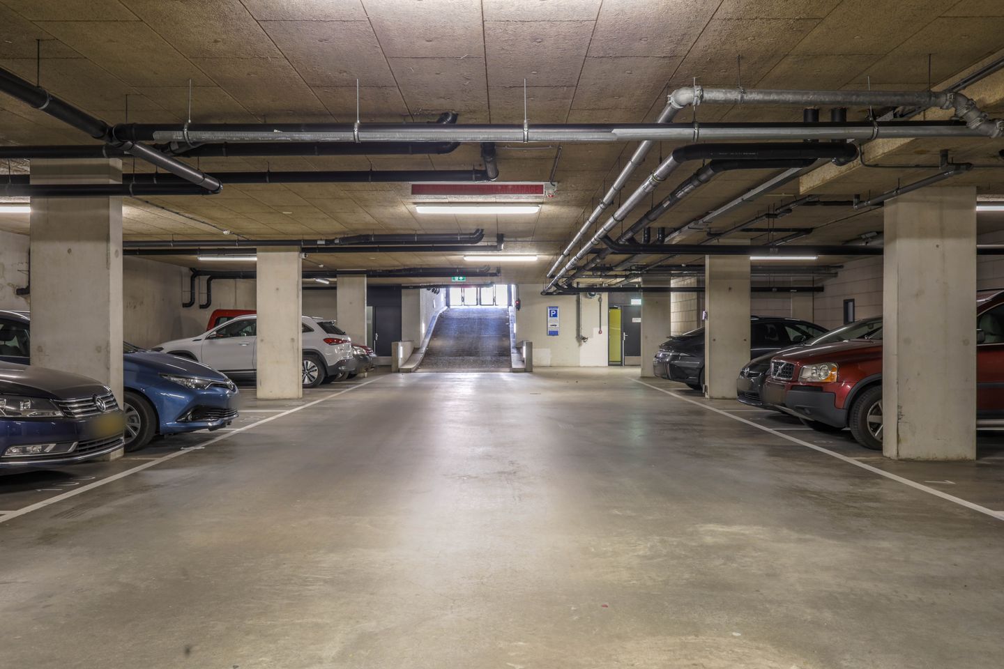 Photo 10 of Johan van der Keukenstraat 104