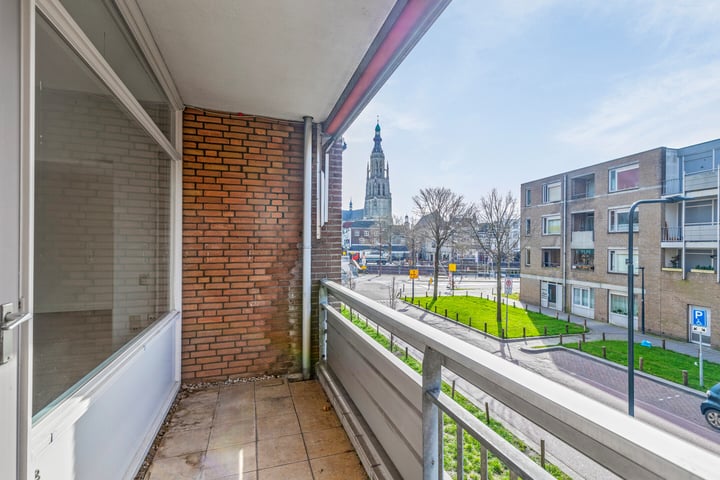 Bekijk foto 4 van Adriaan van Bergenstraat 40