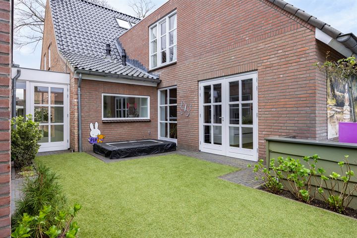 Bekijk foto 64 van Molenstraat 49