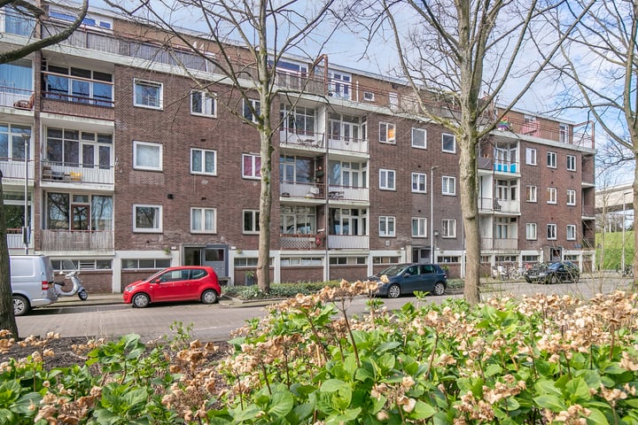 Bekijk foto 1 van Brigantijnstraat 7-B