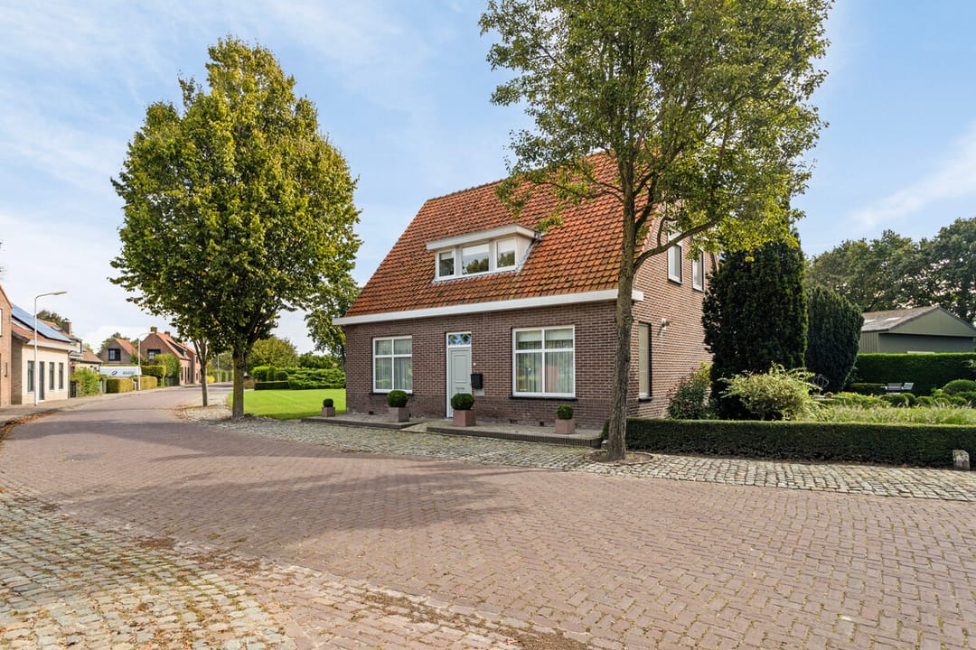 Photo 2 of Roeselaerestraat 20