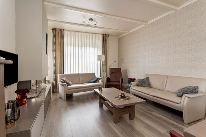 Photo 11 of Roeselaerestraat 20