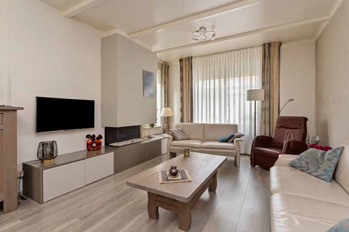 Photo 12 of Roeselaerestraat 20