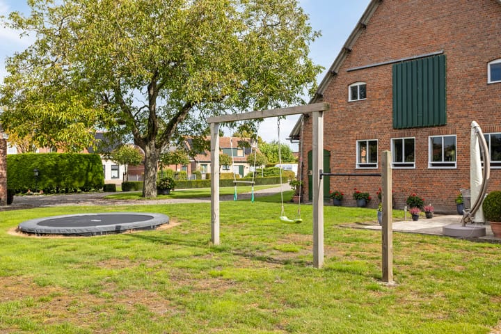 Photo 33 of Roeselaerestraat 20