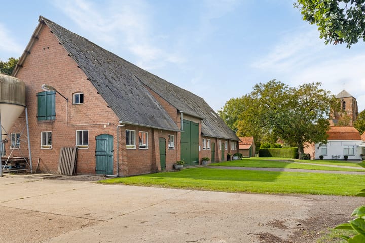 Photo 36 of Roeselaerestraat 20