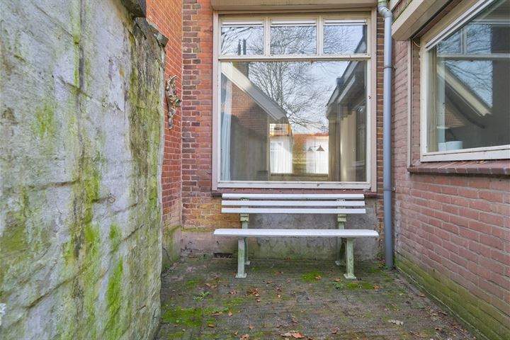 Bekijk foto 31 van Klooster Leuterstraat 47