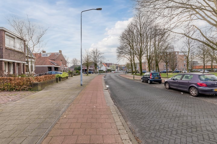 Bekijk foto 43 van Waalreseweg 62