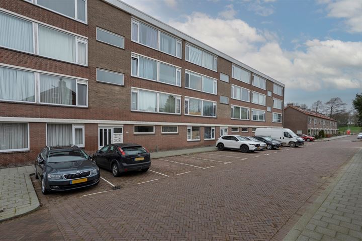 View photo 1 of Goudenregenstraat 21