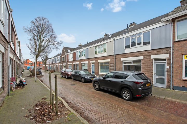 Bekijk foto 34 van Van Stolbergstraat 17