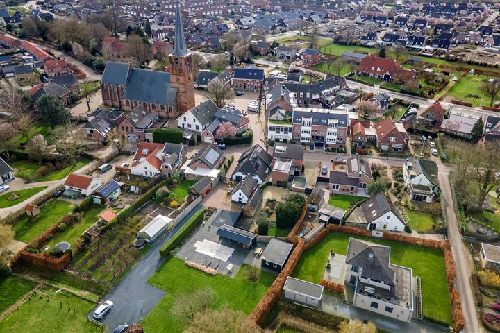 Bekijk foto 48 van Raadhuisstraat 12