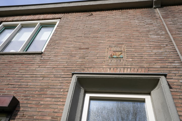 Bekijk foto 3 van Eloystraat 5