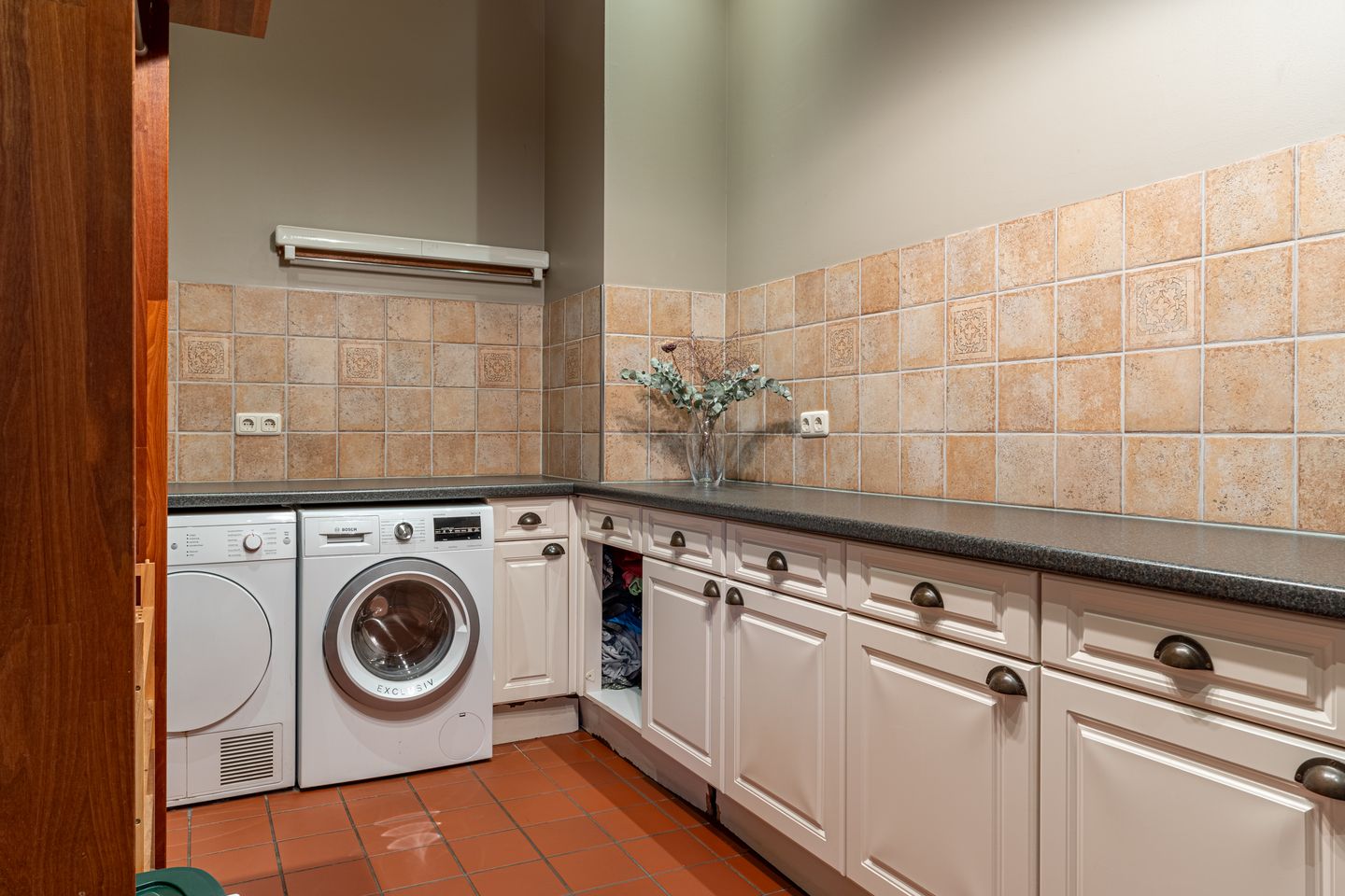 Foto 25 van Tjaerdawei 20